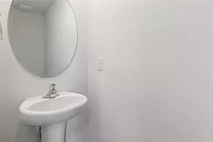 117 Linden Dr, Thomasville, NC 27360 - Photo 4