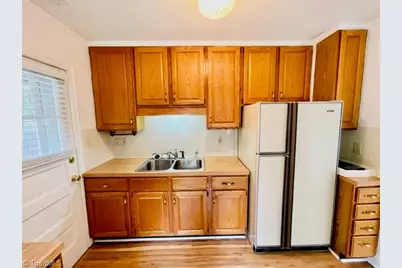 2718 Robin Hood Drive, Greensboro, NC 27408 - Photo 6