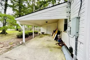 2718 Robin Hood Dr, Greensboro, NC 27408 - Photo 14