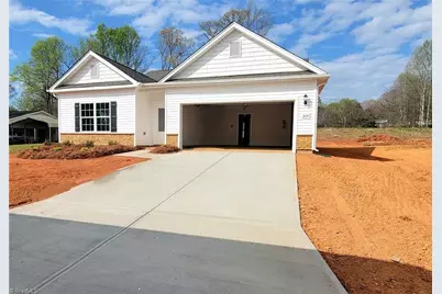 3458 Robindale Drive, Winston-Salem, NC 27107 - Photo 2