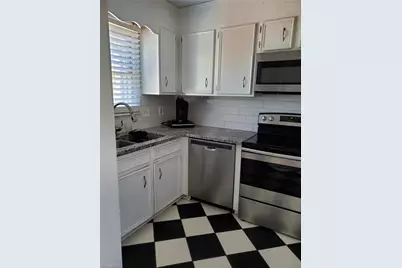 135 Columbine Drive #223, Winston-Salem, NC 27106 - Photo 2