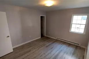 205 Greenbriar Rd, Greensboro, NC 27405 - Photo 6