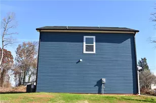 304 Pope St, Lexington, NC 27292 - Photo 8