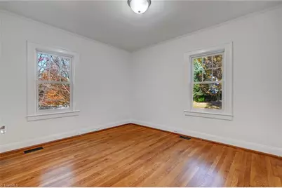 1900 Fernwood Drive, Greensboro, NC 27408 - Photo 24