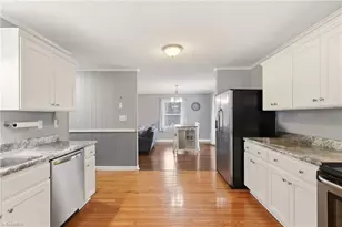 152 Wall Ave, Thomasville, NC 27360 - Photo 10