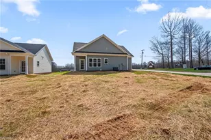 1376 Piedmont Dr, Lexington, NC 27295 - Photo 24
