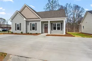 1376 Piedmont Dr, Lexington, NC 27295 - Photo 4
