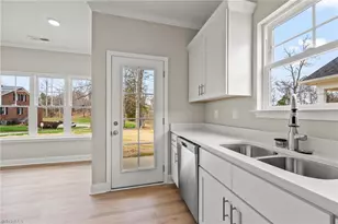 1376 Piedmont Dr, Lexington, NC 27295 - Photo 8