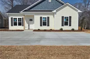 1380 Piedmont Dr, Lexington, NC 27295 - Photo 1