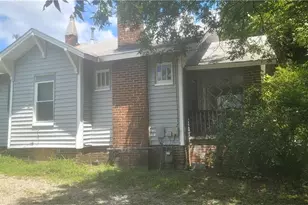 328 Ennis St, High Point, NC 27260 - Photo 2