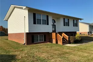 1129 Kentland Dr, King, NC 27021 - Photo 2