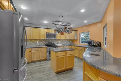 677 Kennedy Country Drive, Asheboro, NC 27205 - Photo 8