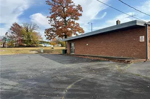 301 Sunset Dr, High Point, NC 27262 - Photo 4