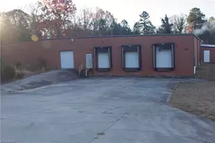 2463 Old Farmer Rd, Asheboro, NC 27205 - Photo 2