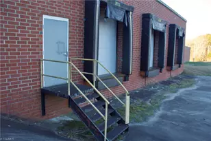 2463 Old Farmer Rd, Asheboro, NC 27205 - Photo 4