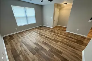 1019 N Manor Dr, High Point, NC 27260 - Photo 10