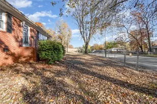 2400 Florida St, Greensboro, NC 27403 - Photo 26