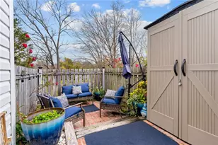 402 S Renfro St, Mount Airy, NC 27030 - Photo 16