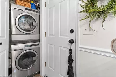 402 S Renfro Street #4, Mount Airy, NC 27030 - Photo 8