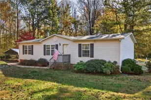 927 Pike Rd, Siler City, NC 27344 - Photo 2