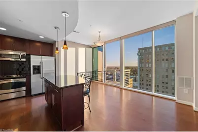 201 N Elm Street #1404, Greensboro, NC 27401 - Photo 6