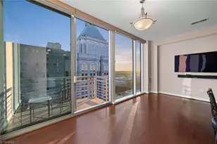 201 N Elm St, Greensboro, NC 27401 - Photo 14