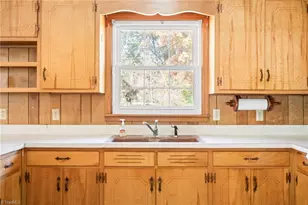 1835 Greentree Rd, Burlington, NC 27217 - Photo 12