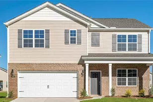 2738 Burgess Dr, Mebane, NC 27302 - Photo 1