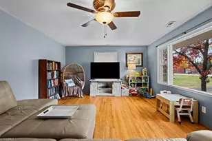 210 W King St, King, NC 27021 - Photo 6