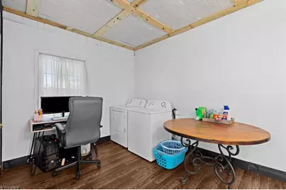 210 W King Street, King, NC 27021 - Photo 20