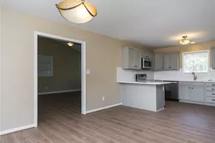 8008 Daltonshire Dr, Oak Ridge, NC 27310 - Photo 10