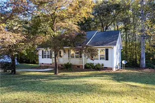 308 Hickory Ln, Salisbury, NC 28147 - Photo 32