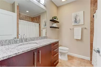 201 Elm Street #704, Greensboro, NC 27401 - Photo 28