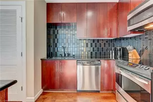 201 Elm St, Greensboro, NC 27401 - Photo 6