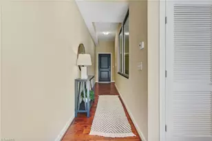 201 Elm St, Greensboro, NC 27401 - Photo 22