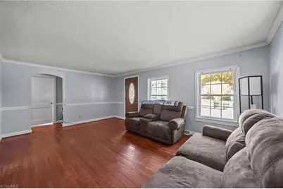 1215 Cleveland Avenue, Burlington, NC 27217 - Photo 4