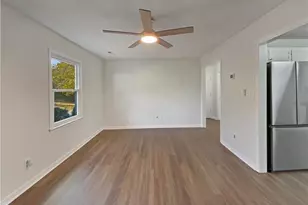 4051 Gordon Ct, Winston-Salem, NC 27104 - Photo 10