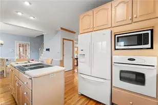 985 Longreen Dr, Kernersville, NC 27284 - Photo 10