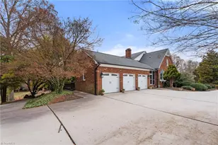 985 Longreen Dr, Kernersville, NC 27284 - Photo 36