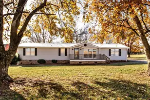 943 Tabor Rd, Olin, NC 28660 - Photo 2