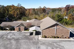 5043 Meadowbrook Dr, Trinity, NC 27370 - Photo 2