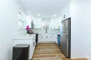 617 Lindsey St, Reidsville, NC 27320 - Photo 8