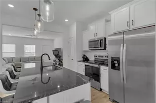 1717 Granby Hts Dr, Winston-Salem, NC 27103 - Photo 4