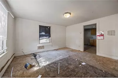 1302 Sidney Avenue, Burlington, NC 27217 - Photo 4