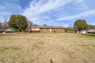 5009 Wainwright Rd, McLeansville, NC 27301 - Photo 2