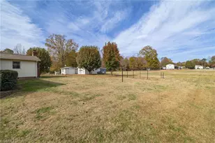 5009 Wainwright Rd, McLeansville, NC 27301 - Photo 34