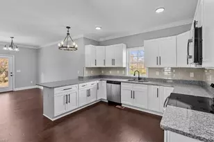 4503 Holland Rd, Greensboro, NC 27405 - Photo 8