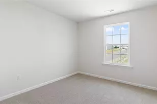 1627 Faircrest Ln, Greensboro, NC 27406 - Photo 12