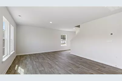 1627 Faircrest Lane, Greensboro, NC 27406 - Photo 6