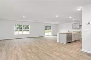 1626 Faircrest Ln, Greensboro, NC 27406 - Photo 2